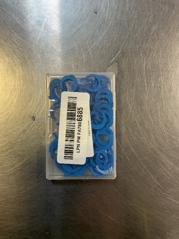Photo 1 of 100Pcs 1/4 Inch 3/8 InchLocking Clips Clamps, Quick Connect Fittings Clamps for RO Reverse Osmosis Water Filter Fittings (1/4Inch and 3/8Inch)