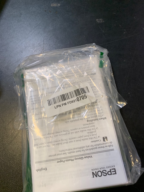 Photo 1 of  Espon Value Photo Paper Glossy, 4"x6", 100 Sheets (S400034)
