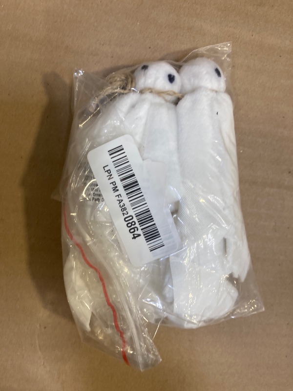 Photo 1 of 18 PCS Halloween Small Hanging Ghost Ornamets Mini Fabric Cute White Cloth Ghost Tree Ornamets Farmhouse Rustic Halloween Party Decoration for Window Mantle Wall Door Lawn Yards Garden Indoor Outdoor