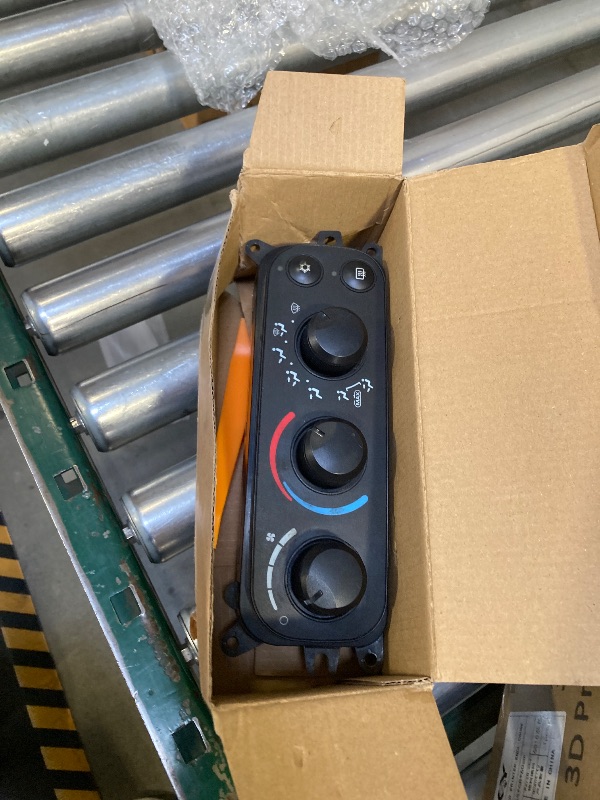 Photo 1 of A/C Climate Control Switch, HVAC A/C Heater Climate Control Panel with Blower Motor Switch fit for Dodge Dakota 2001-2004, Dodge Ram 1500 2500 3500 2002-2005, Replace OE# 599-212 55055905AA 55056246AA