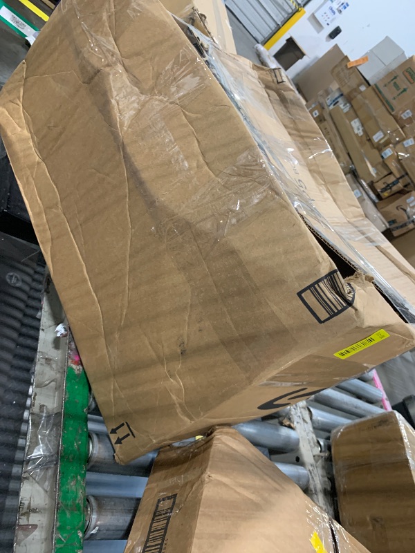 Photo 1 of *** HAS A STAIN *** Living room rug /// Exact dimensions unknown