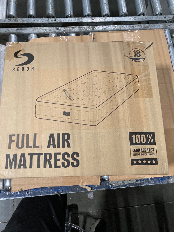 Photo 1 of ** DIRTY** Sebor Air Mattress Full with Built-in Pump 18", Comfortable Self-Inflating Air Mattress with High-Speed Pump, Durable Blow Up Mattress Full with Storage Bag for Guests, Camping, Travel