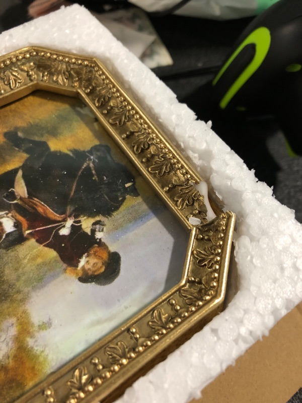 Photo 1 of ** SOOD AS IS, NO REFUND/RETURN** SEE COMMENTS!
SIKOO 4x4 Picture Frame Small Bronze Gold Vintage Frames Square Tabletop and Wall Mount Display Antique Wall Decor Art Gallery