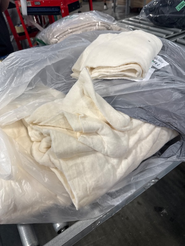 Photo 1 of ********SIMILAR******* Hobbs Heirloom Premium Cotton Batting/Wadding 120 X 120 King Size