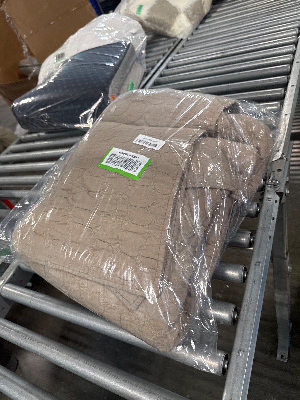 Photo 1 of **********SIMILAR****** EVERGRACEHOME 100% Cotton Box Stitch Quilt Bedding Set King Size 3 Pieces, Garment-Washed Lightweight Soft Cozy Coverlet, Oversized Quilted Bedspread Sets with 2 Shams for All Season, Clay