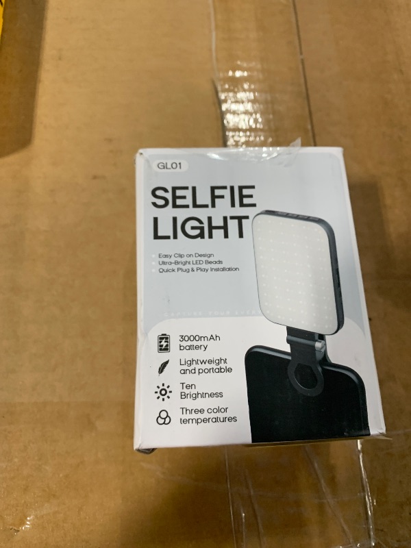Photo 1 of **MISSING PARTS**
Selfie Light – Rechargeable Phone Light Clip with Digital Display, 3 Light Modes & 10 Brightness Levels for TikTok, Vlog, Makeup, Zoom