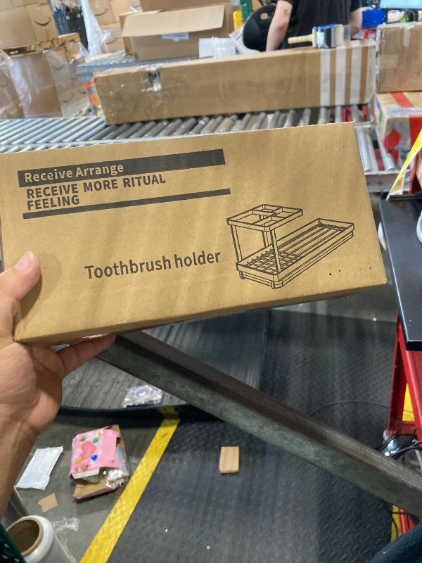 Photo 1 of ****SIMULAR NOT EXACT!!!!!!Simple Houseware Multi-Functional 6 Slots Toothbrush Holder, Bronze****SIMULAR NOT EXACT!!!!!
****SIMULAR NOT EXACT!!!!!