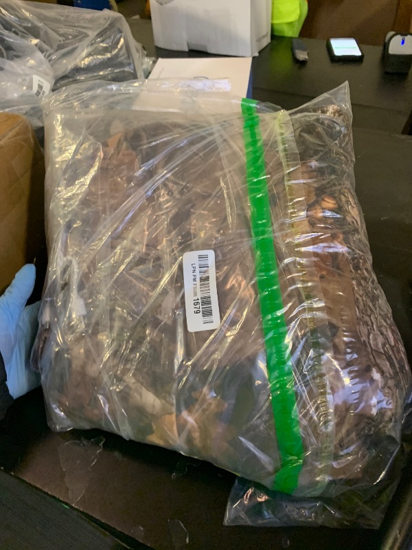 Photo 1 of NEW VIEW Men's Heated Jacket with 10000mAh Battery Pack,Electric Heated Coat Rechargeable for Winter Outdoors Hunting Fishing