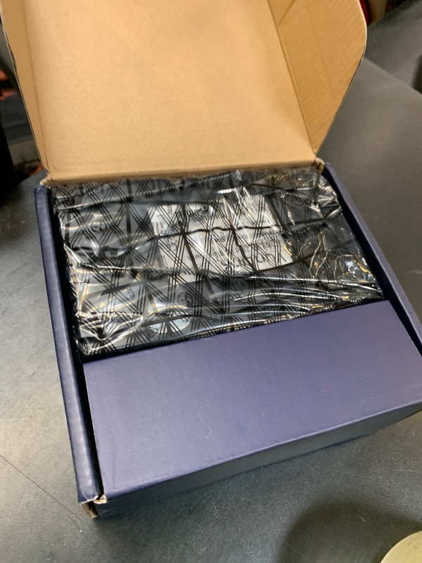 Photo 1 of 10Gb Ethernet Switch with 4 x 2.5GbE + 2 x 10GbE RJ45 Ports, VunLink 6 Port 10G/2.5G Multi-Gigabit Unmanaged Network Switch, Plug and Play, Fanless, Desktop/Wall-Mount, for Wireless AP, NAS, PC, Home