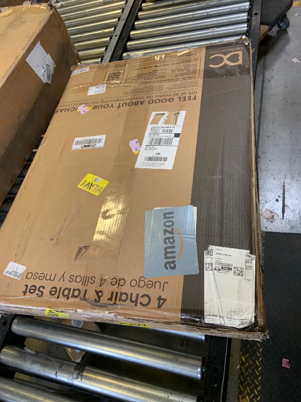 Photo 1 of Delta Children Kids Table and Chair Set (4 Chairs Included), White/Pink