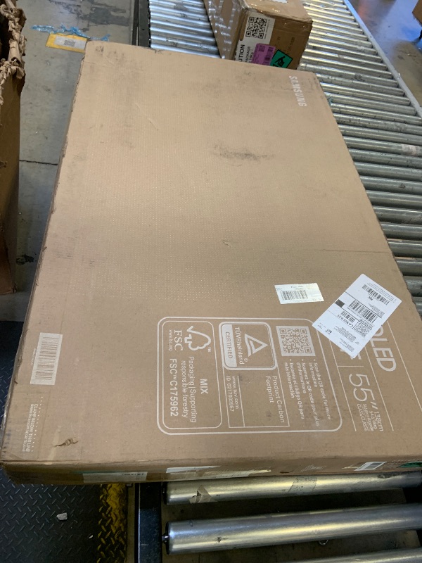 Photo 1 of Samsung 55-Inch Class QLED Q7F Series Samsung Vision AI Smart TV (2025 Model, 55Q7F) Quantum HDR, Object Tracking Sound Lite, Q4 AI Gen1 Processor, 4K upscaling, Gaming Hub, Alexa Built-in