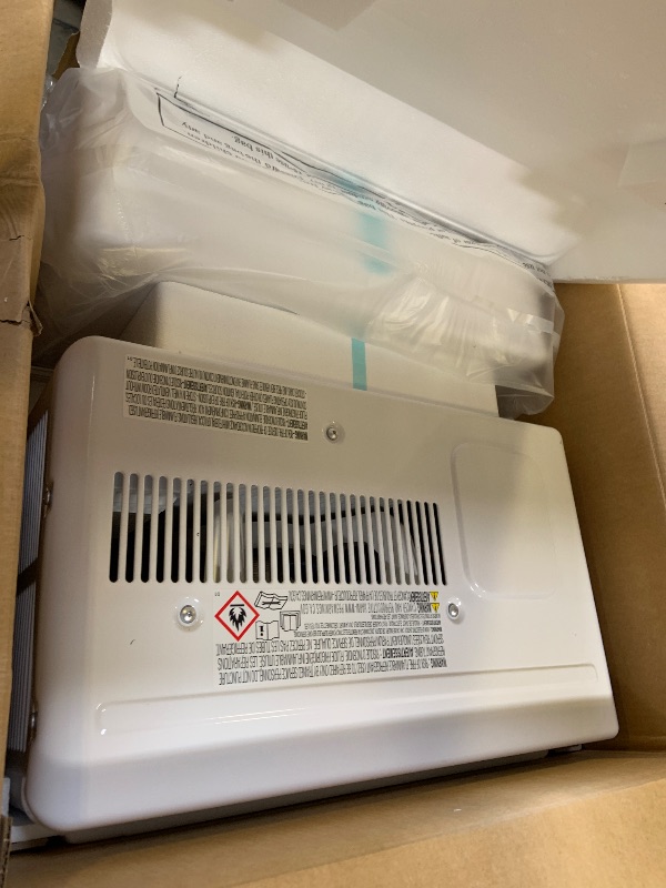 Photo 1 of Midea 12,000 BTU U Shaped Smart Inverter Window Air Conditioner - Cools 550 Sq Ft, Ultra Quiet with Open Window Flexibility - Alexa/Google Assistant Compatible - 35% Energy Savings, Remote (Updated)