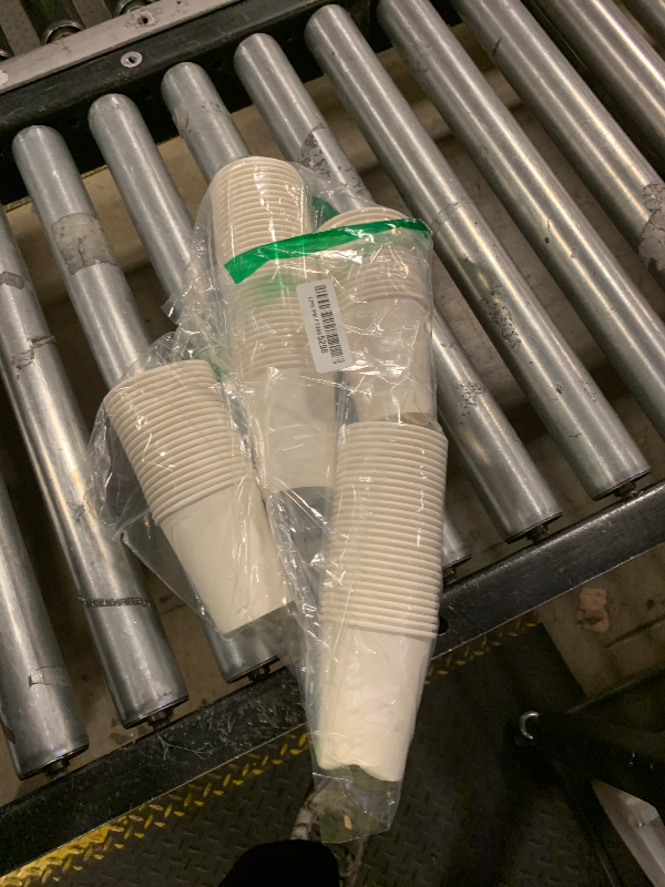 Photo 1 of 100 Park Disposable Hot Coffee Cups - Bulk 8 Oz Paper Cups, Disposable cups