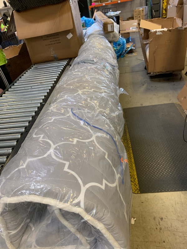 Photo 1 of large size mattress