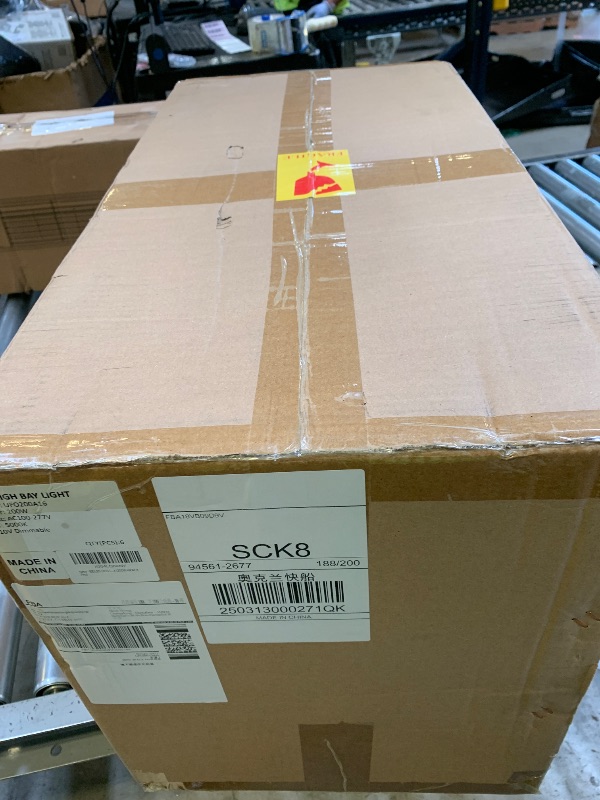 Photo 1 of BEILBSUFO LED High Bay Light Pro, 200W LED Shop Lights, 0-10V Dimmable 5000K, 60%-100% Power Selectable Bay Light for Warehouse Factory Barn Shop Workshop Garage Gym, 6 Pack