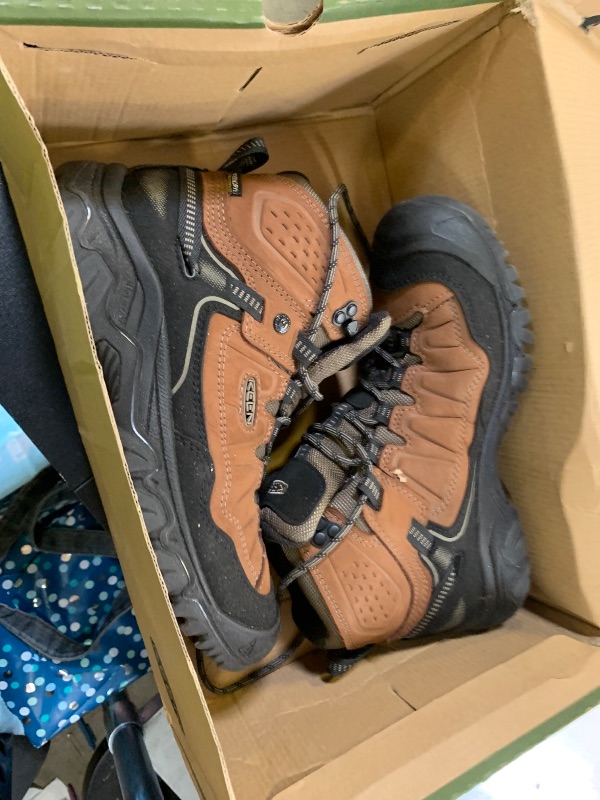 Photo 1 of KEEN Men's Targhee 4 Mid Height Durable Comfortable Waterproof Hiking Boots, Bison/Black, 7