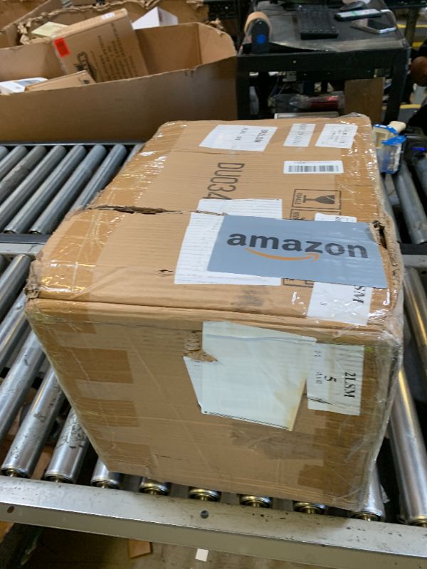 Photo 1 of Zhehao 150 Pcs Charger Plates Bulk 13 Inch Round Wedding Chargers Plastic Plate Dinner for Wedding Party Baby Shower Table Setting Event Decoration (Gold)