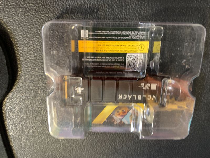 Photo 1 of POSSIBLY DAMAGED
WD_BLACK 4TB SN850P NVMe M.2 SSD Officially Licensed Storage Expansion for PS5 Consoles, up to 7,300MB/s, with heatsink - WDBBYV0040BNC-WRSN,Black