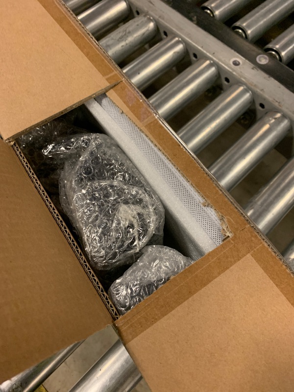 Photo 1 of DKMGHT Roof Rack Crossbars for Jeep Grand Cherokee L 2021 2022 2023 Aluminum Luggage Roof Rails Crossbars Travel Luggage Racks (Original)