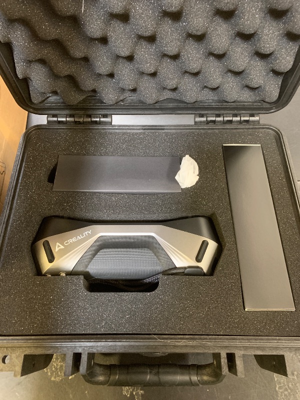 Photo 1 of Creality 3D Scanner CR-Scan Raptor for 3D Printing, 60fps Multiple-line Blue & NIR Consumer Handheld Scanner 0.02mm Accuracy, Anti-Shake Tracking, 24-Bit Fast Full-Color Scanning for Windows macOS
