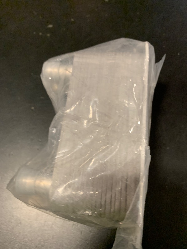 Photo 1 of HEROFFIX 1 Pc Engine Oil Cooler for Land Rover Range Rover for Land Rover Discovery Trans Cooler No.AW837A095AA Silver Tone Aluminum Alloy