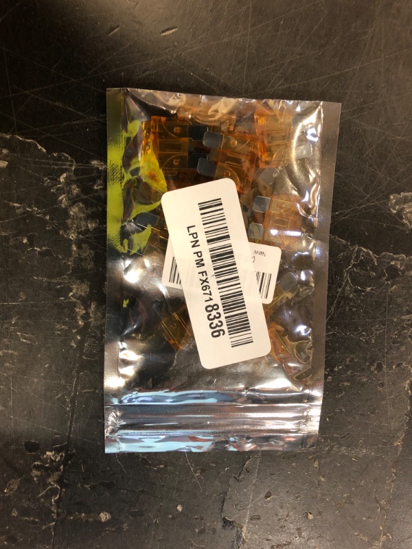 Photo 1 of (20 pcs) 5 Amp Standard Blade Fuse, 5 A Automotive Fuse for Car Truck