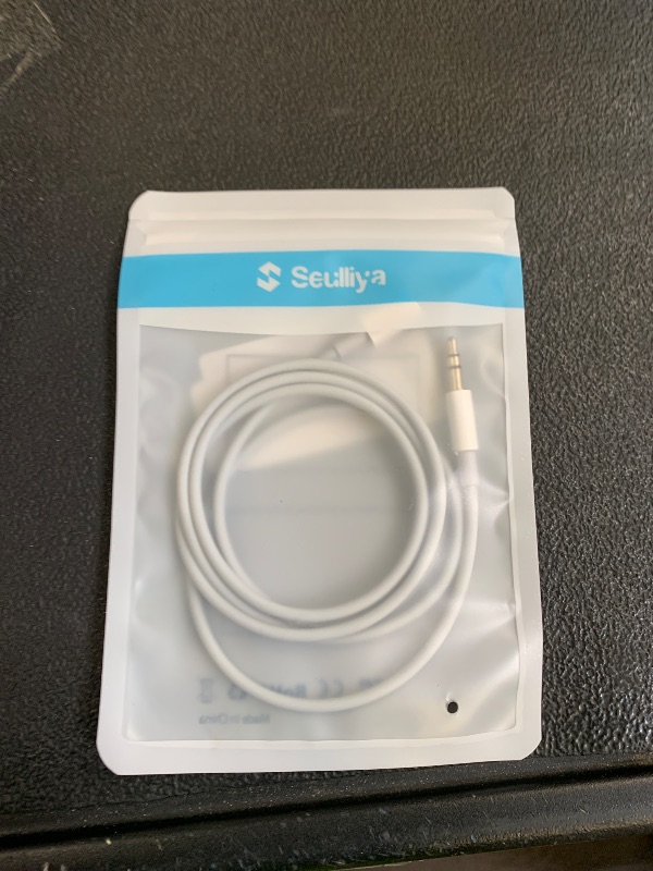 Photo 1 of (Apple MFi Certified) iPhone AUX Cord,Lightning to 1/8 Inch Audio Cable,3.3ft, Headphone Jack Adapter Male Aux Stereo Audio Cable Compatible for iPhone 14/13/12/11/XR/X/8/7 (White)