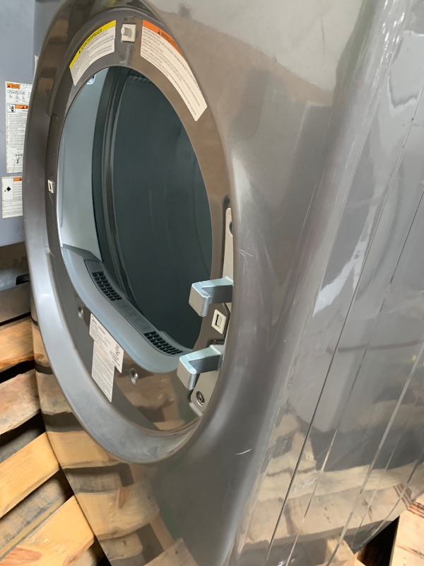 Photo 1 of  SCRATCHED/DENTED******Midea 8-cu ft Stackable Vented Gas Dryer with Steam Cycle ( Graphite Silver )
