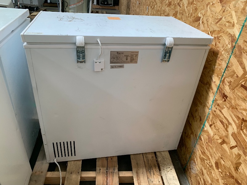 Photo 1 of ** SEE NOTES ***Magic Chef
7.0 cu. ft. Chest Freezer in White