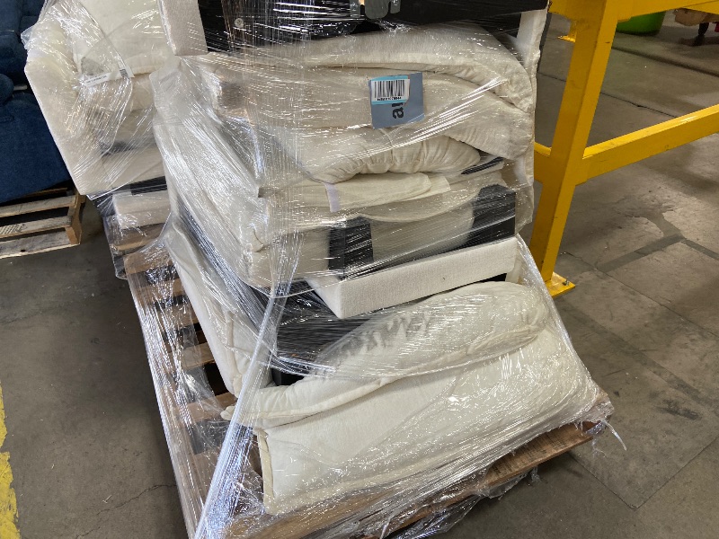 Photo 1 of **********MISSING SOME OF ITS LEGS************
COMHOMA 120" U Shaped Sectional Sofa with Movable 2 Ottomans,Comfy Cloud Modular Couch with Throw Pillows,Modern Chenille Deep Seat Sofa Couches for Living Room,Beige