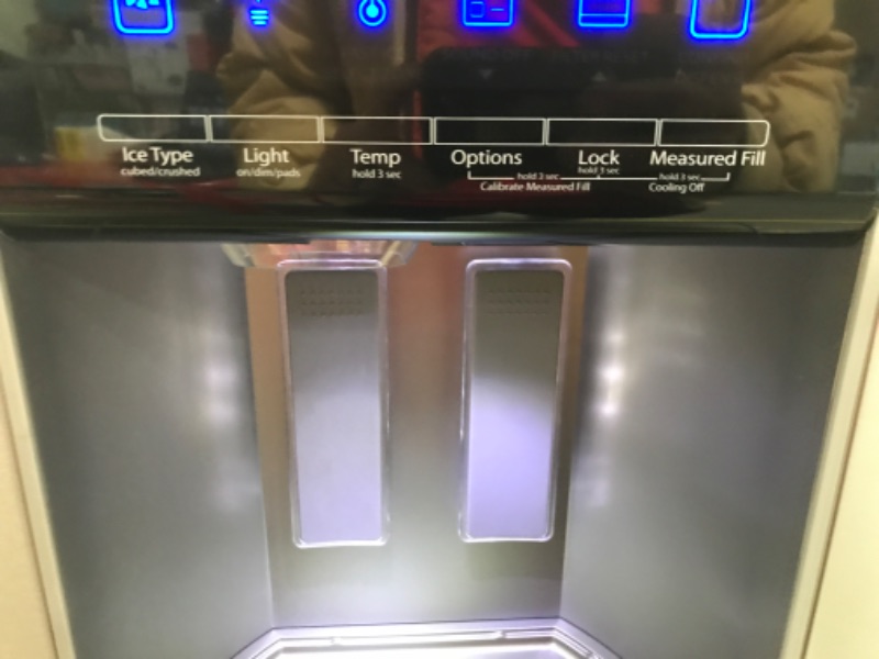 Photo 1 of **Parts Only**** Whirlpool 28.4-cu ft Standard-Depth 36-in Wide Side-by-Side Refrigerator with Ice Maker ,Water and Ice Dispenser ( Fingerprint Resistant Stainless Steel )