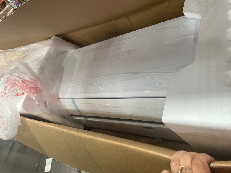 View 3 of ************INCOMPLETE, THIS IS ONLY THE INDOOR PART OF THE UNIT (BOX #2 OF 2)**************
Uthfy 1800BTU 230V Mini Split AC/Heating System, Energy Efficent Ductless Inverter Air Conditioner,Pre-charged Condenser, Heat Pump,1.5 Ton,Cool Up to 1250sq.ft,1