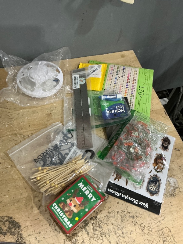 Photo 1 of *FINAL SALLE 10 ASSORTED ITEMS 