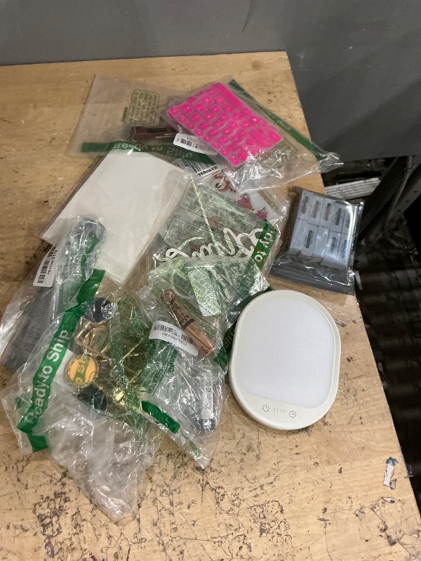 Photo 1 of *FINAL SALLE 11 ASSORTED ITEMS 