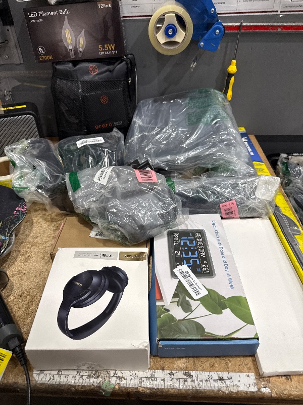 Photo 1 of ** SOLD AS IS BUNDLE OF MISCELLANEOUS AND SORTED GOODS **
