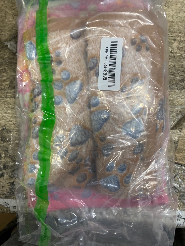 Photo 1 of 1 Pack 3 Blankets Super Soft Fluffy Premium Fleece Pet Blanket Flannel Throw for Dog Puppy Cat Paw Brown/Pink/White Small(23x16 inch)