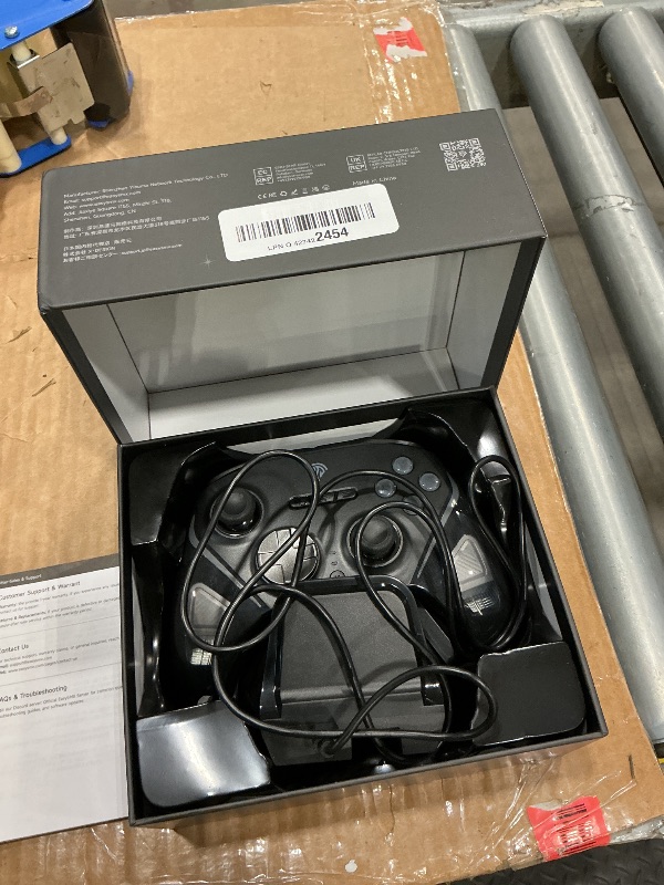 Photo 1 of ***MINOR DAMAGE*** ***READ CLERK NOTES*** EasySMX D10 Wireless Game Controller – TMR Anti-Drift Joysticks, Dual-Mode Triggers, 1000Hz Polling, Mechanical Buttons, RGB – Bluetooth Gamepad for PC/Switch/Switch2/iOS/Android with Charging Dock