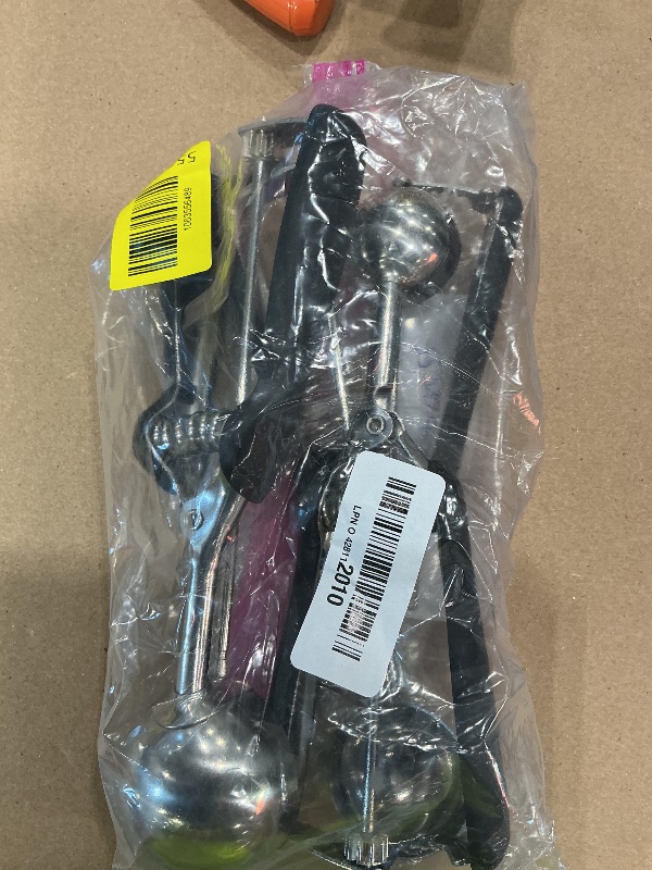 Photo 1 of **MINOR DAMAGE**
HOMURE H Cookie Scoop Set, Include 1 Tbsp/2 Tbsp/3 Tbsp, Cookie Scoops for Baking Set of 3, 18/8 Stainless Steel, Good Grip, Non-Slip, For Cookies Cupcake Muffin Ice Cream waffle