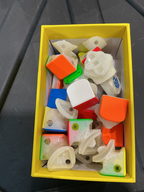 Photo 1 of *Untested*
GAN 356 i Carry S Smart Cube Magnetic, 3x3 Speed Cube Intelligent Tracking & Replaceable Batteries with CubeStation App, Compatible with iOS 9.0+, Android 4.4+ Devices for Kids Beginner