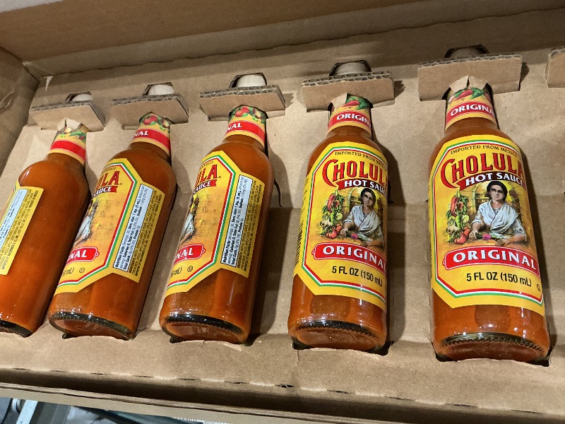 Photo 1 of *All the same Original/ look at picture* Cholula Hot Sauce Variety Pack, Product of Mexico, Gift Set Includes Six 5 Fl Oz Signature Cholula Hot Sauces for Eggs, Pizza, Mexican Dishes, and More, 30 fl oz