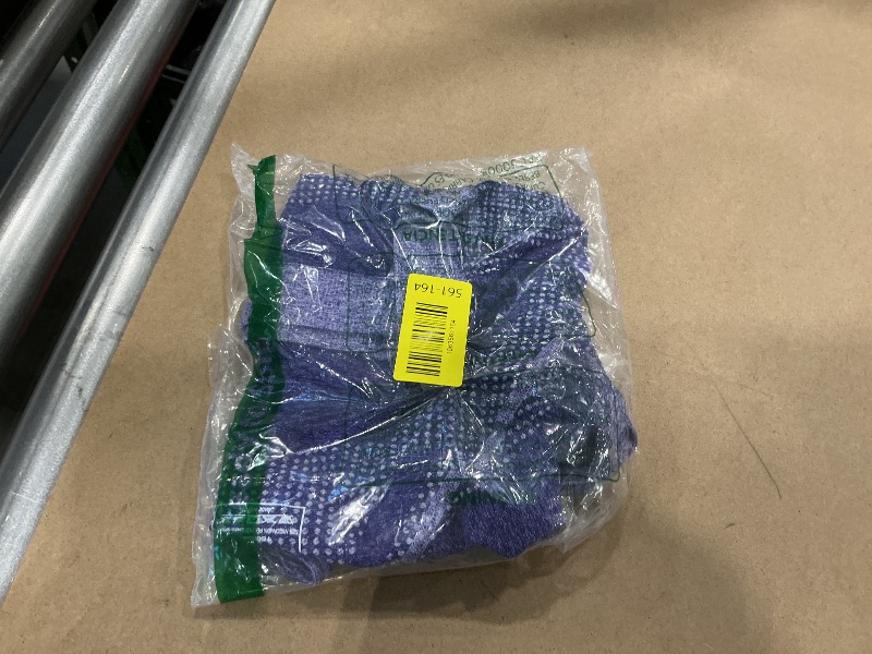 Photo 1 of *Missing Parts*
Women Seamless Yoga Outfits 2 Piece Set Workout Gym Shorts + Short Sleeve Crop Top, Small