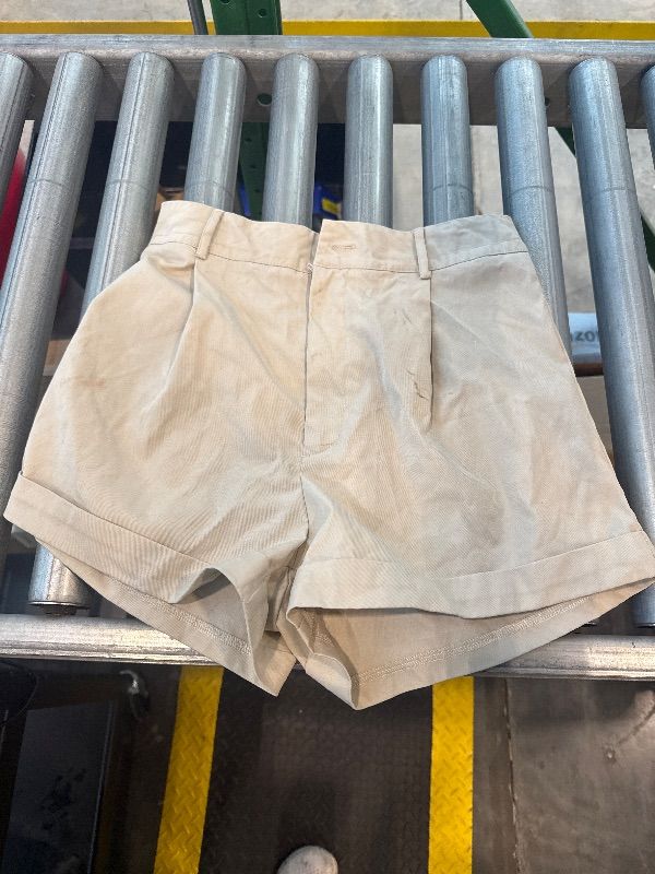 Photo 1 of **MINOR DAMAGE - USED**
HOTOUCH Women's Knee Length Shorts High Rise Wide Leg Shorts Lightweight Pleated Lounge Shorts with Pockets White M