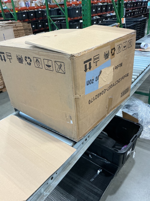 Photo 1 of *PARTIAL SET*
Upholstered Dining Chairs with Casters Modern Accent Armchair with Rollers for Diningroom Bedroom Livingroom Reading Room