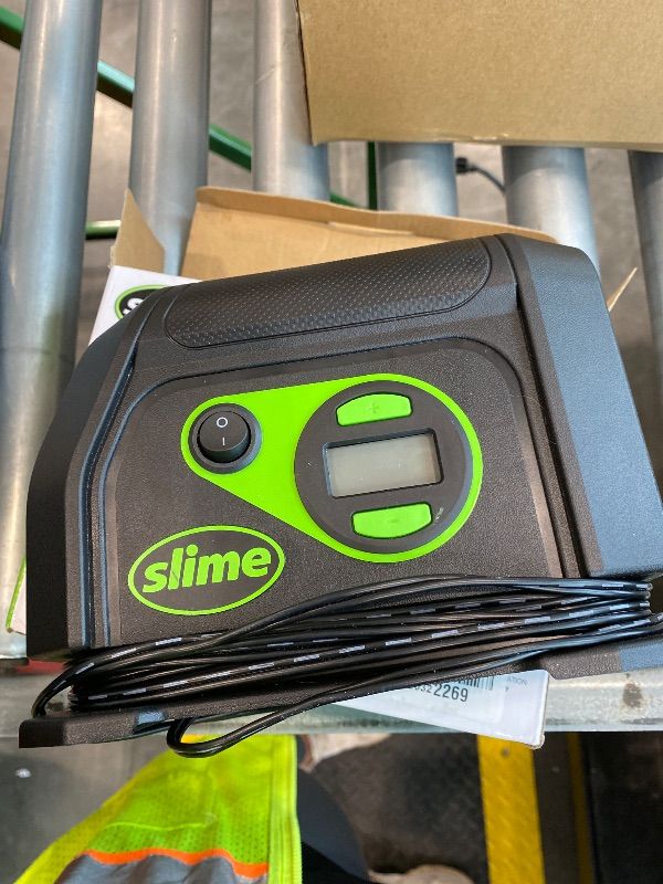Photo 1 of **UNTESTED**
Slime 40088 Tire Inflator, Portable Car Air Compressor, Inflate Right automatic shut off, with Digital 99 psi Display, Long Hose and LED Light, 12V, 6 min inflation