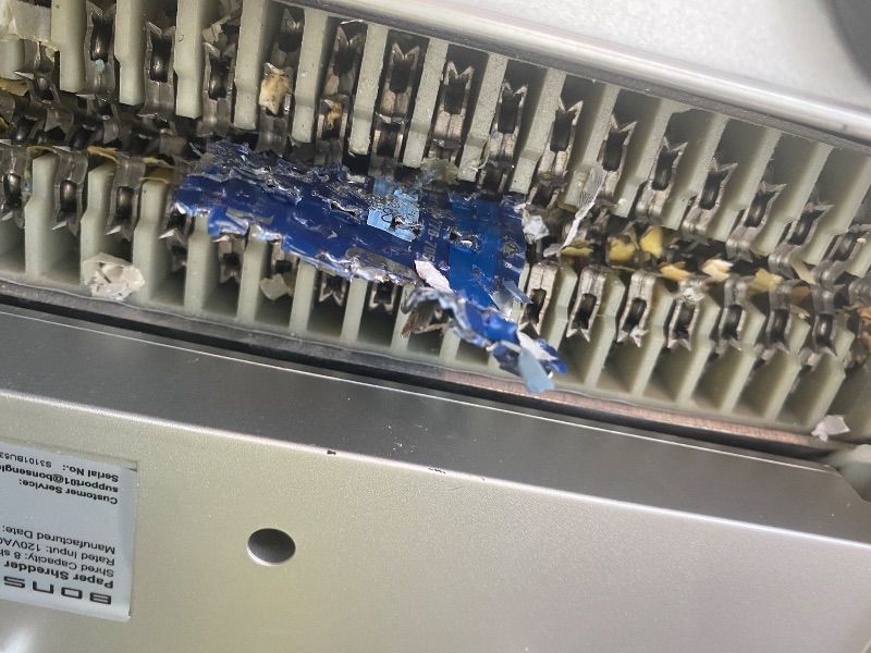 Photo 1 of *Damaged item/ card stuck inside/ check clerk comments* BONSEN Shredder for Home Office, 4 Gallons 8-Sheet Cross Cut Credit Card Shredder, Small Paper Shredder for Home Use, High Security Level P-4, ETL Certification (S3101)