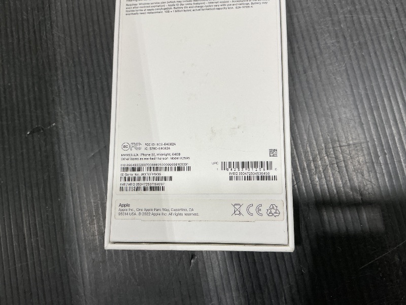 Photo 1 of ***SELLING FOR PARTS*** 2022 Apple iPhone SE (64 GB, Midnight) [Locked] + Carrier Subscription