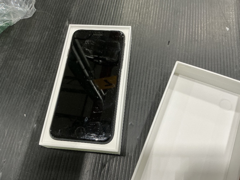 Photo 1 of ***SELLING FOR PARTS*** 2022 Apple iPhone SE (64 GB, Midnight) [Locked] + Carrier Subscription