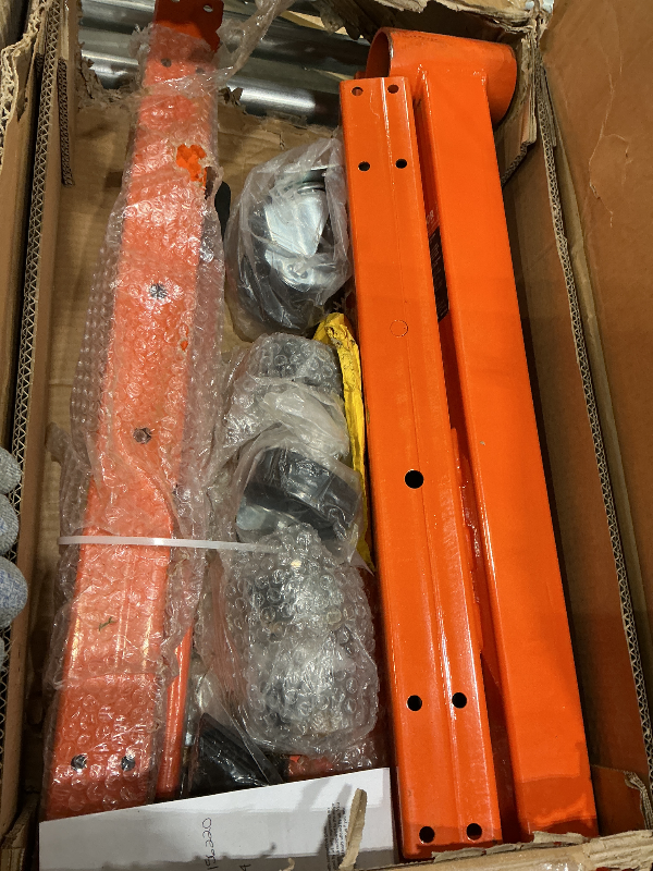 Photo 4 of *USED*
VEVOR Engine Stand, 3/4 Ton (1500 LBS) Capacity Engine Motor Stand, with 360-Degree Rotating Head, Heavy-Duty Steel Engine Lift Stand with 5-Casters, 4 Adjustable Arms, Orange