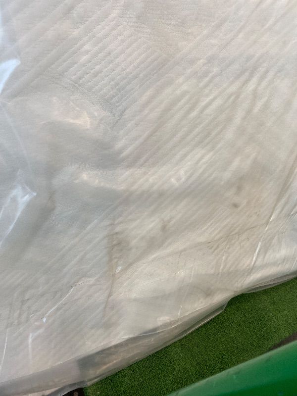 Photo 1 of NapQueen 6 Inch Twin-XL Size Mattress, Cooling Gel Memory Foam Mattress, Bed in a Box,White