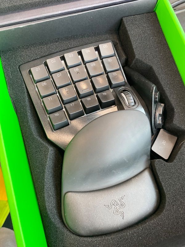 Photo 1 of **MISSING PARTS**
Razer Tartarus V2 Gaming Keypad: Mecha Membrane Key Switches - One Handed Keyboard - 32 Programmable Keys - Customizable Chroma RGB Lighting - Programmable Macros - Snap Tap - Black